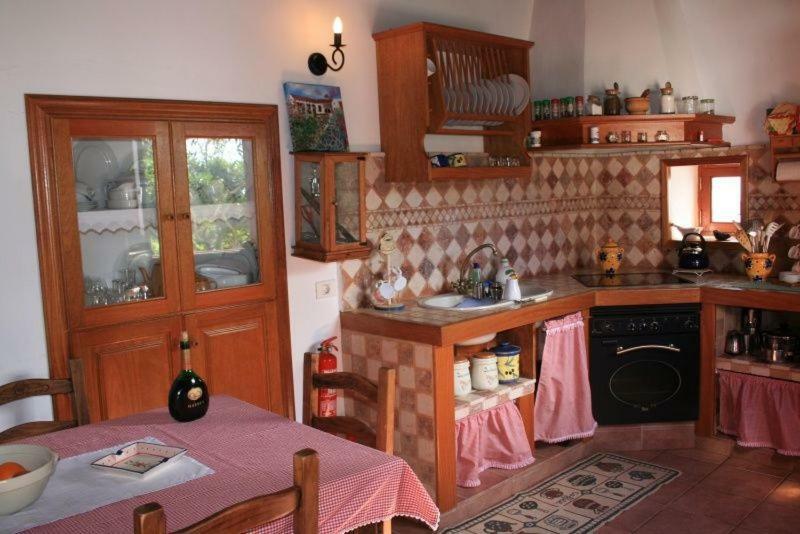 Гостевой дом La Casa De Mis Padres El Pinar  Экстерьер фото